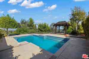 featured image of 4344 Gayle Dr