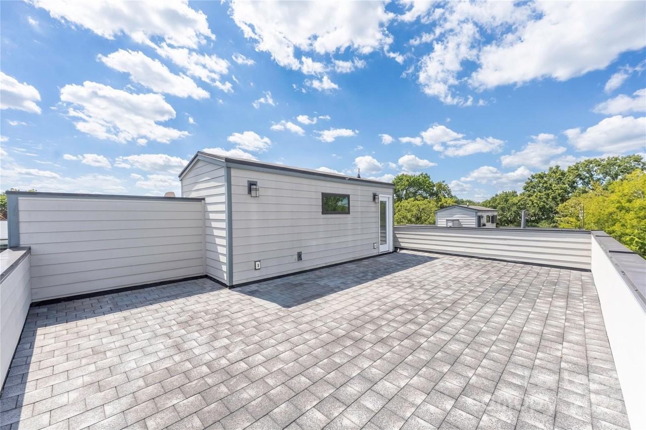 1008 Westbrook Dr Unit B #B - Photo 4 of 46