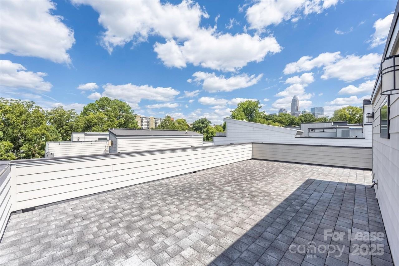 1008 Westbrook Dr Unit B #B - Photo 7 of 46