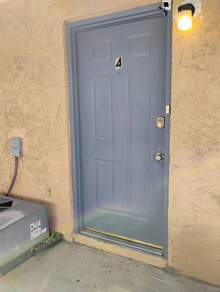 710 Cantu St #4 - Photo 2 of 16