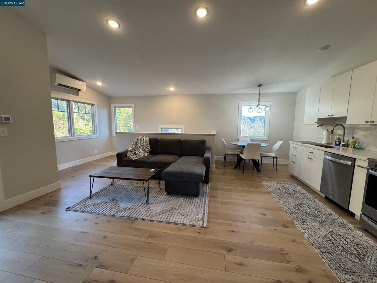 405 undisclosed - Photo 4 of 26