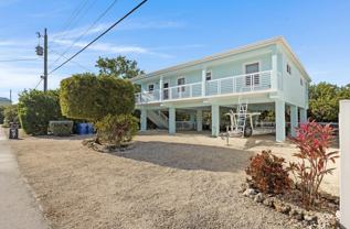 102 Venetian Dr - Photo 1 of 1