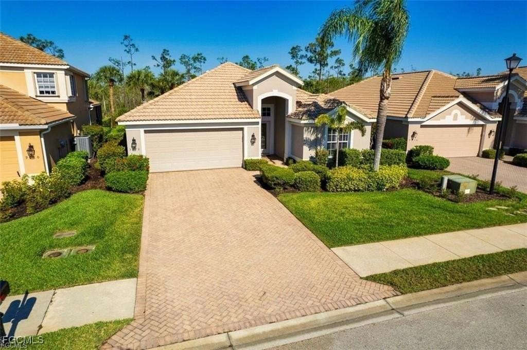 9078 Shadow Glen Way - Photo 2 of 30