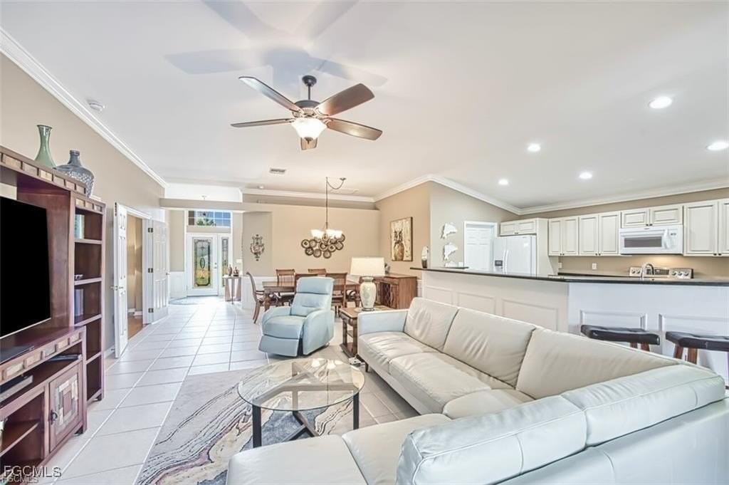 9078 Shadow Glen Way - Photo 6 of 30