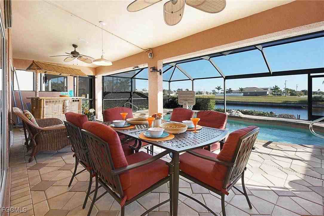 105 Sw 39th Pl - Photo 2 of 23