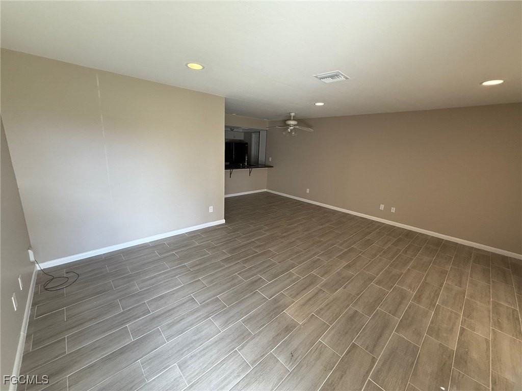 1415 Se 23rd Pl - Photo 2 of 16