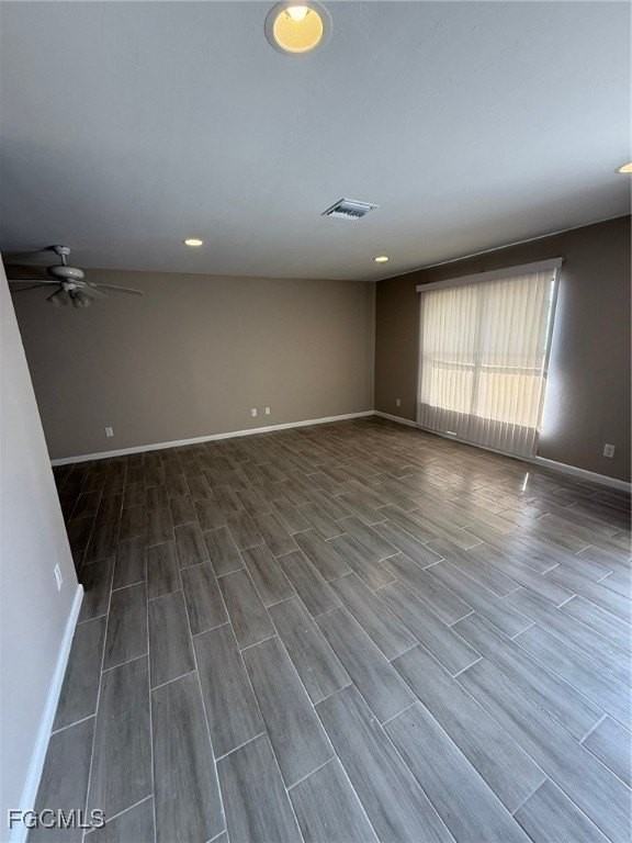 1415 Se 23rd Pl - Photo 4 of 16