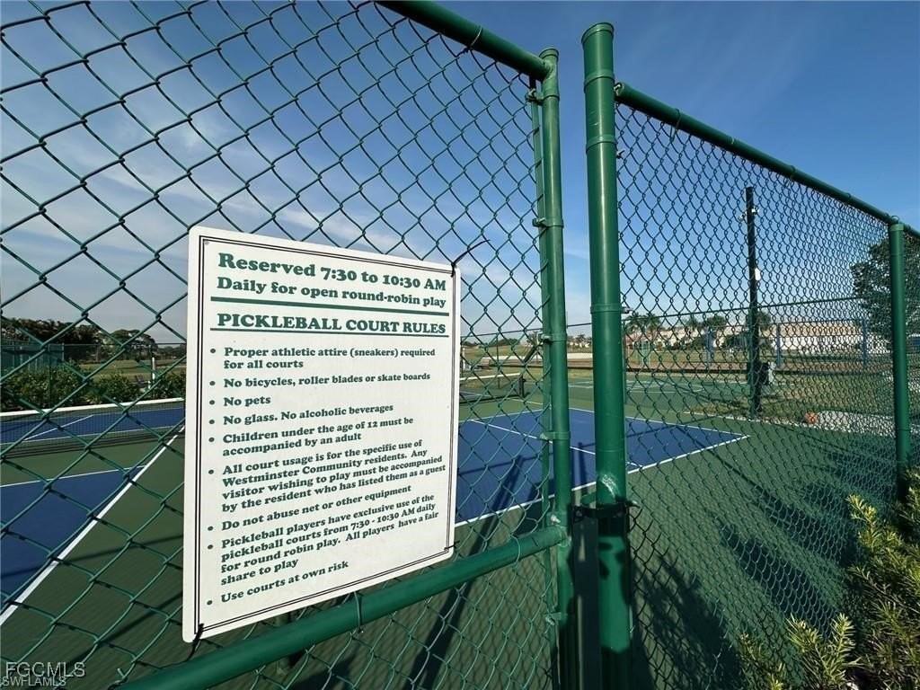 2228 Carnaby Ct - Photo 3 of 5