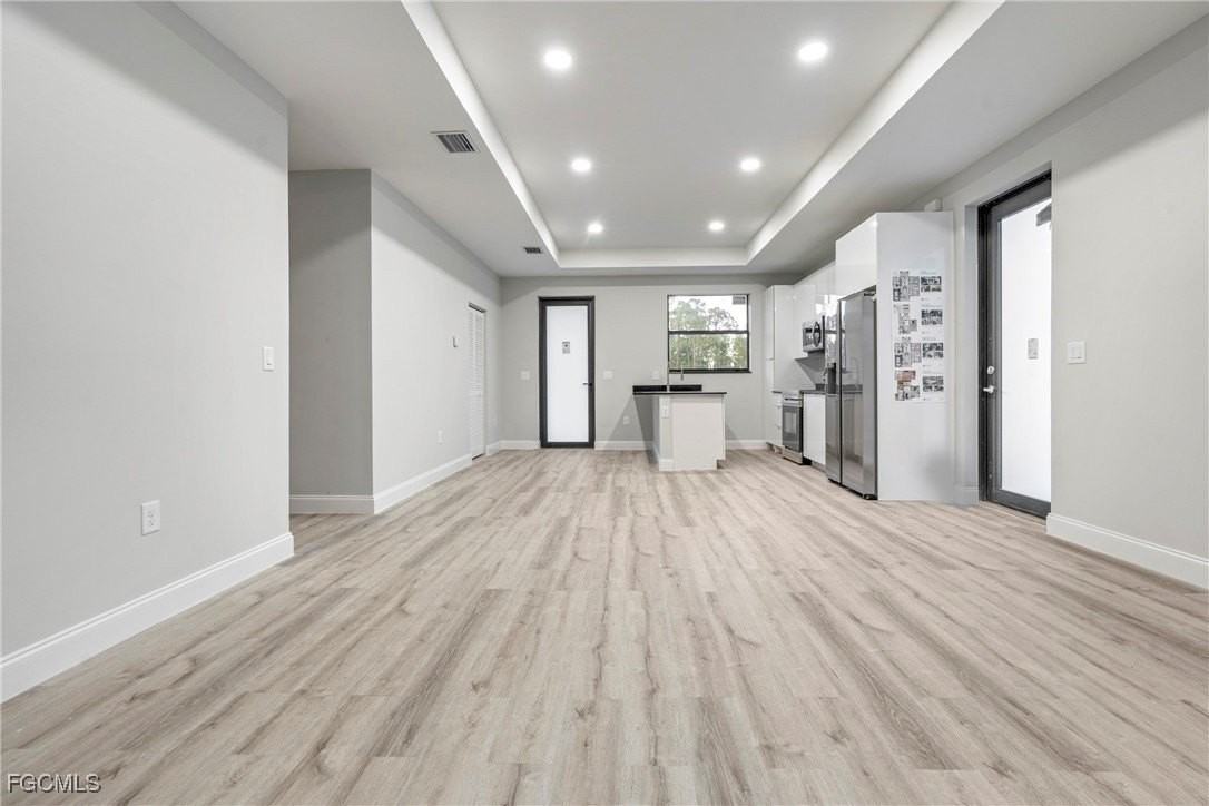 1028 Milwaukee Blvd - Photo 7 of 21