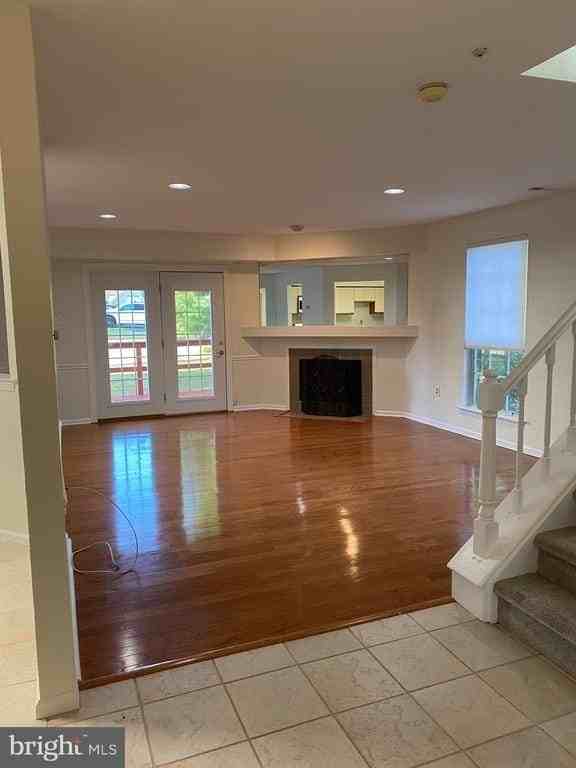 1739 Mcnelis Drive - Photo 5 of 37