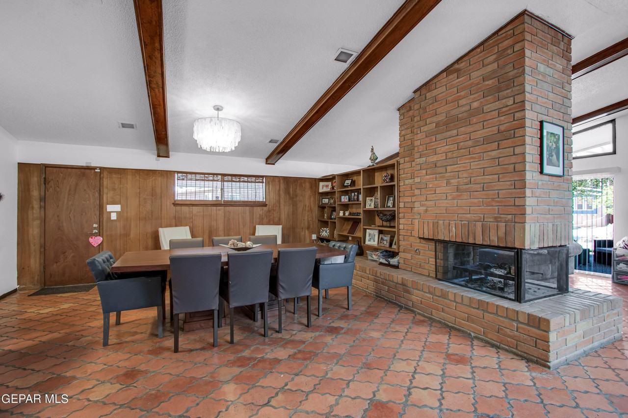 5716 Oak Cliff Dr - Photo 6 of 20