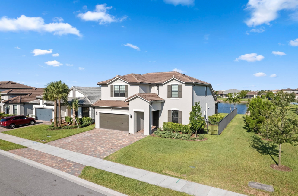 4901 Blistering Way - Photo 4 of 8