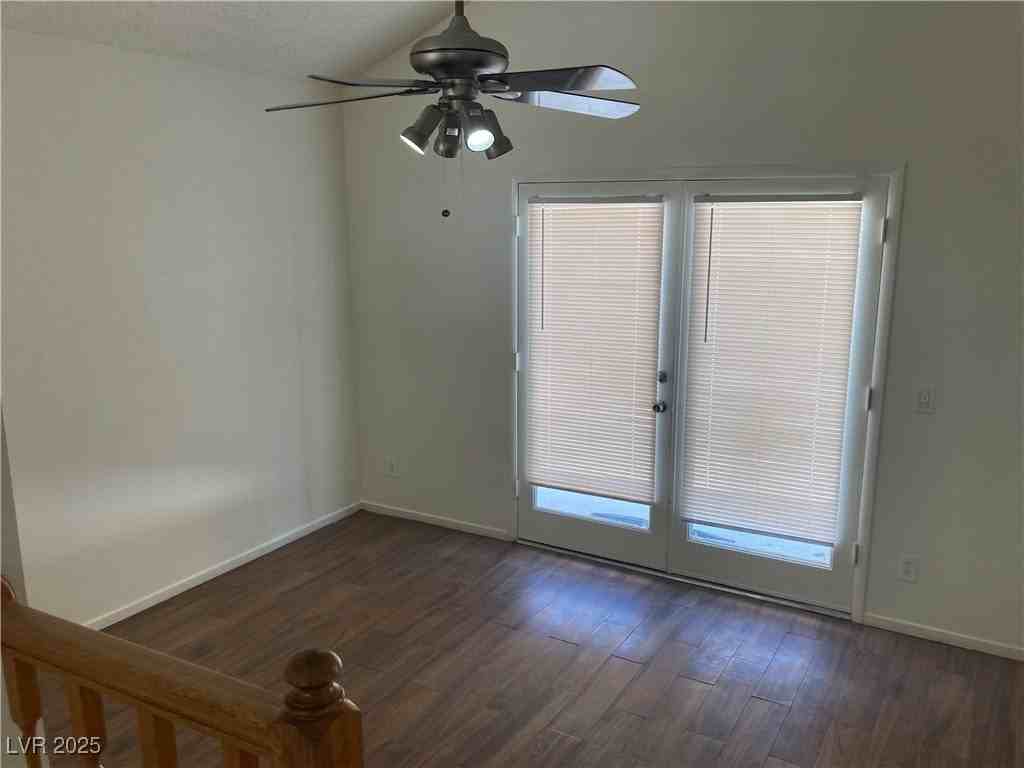 967 Derringer Lane - Photo 6 of 36