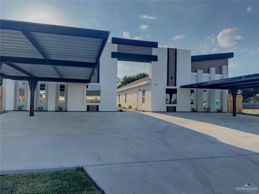 705 N Emerald Ave #3 - Photo 2 of 35