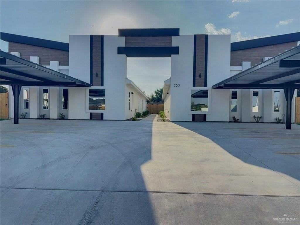 705 N Emerald Ave #3 - Photo 5 of 35