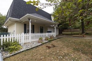 featured image of 1348 N Rogers Ave #GAPT