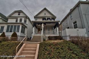1521 Pine St - Photo 1 of 1