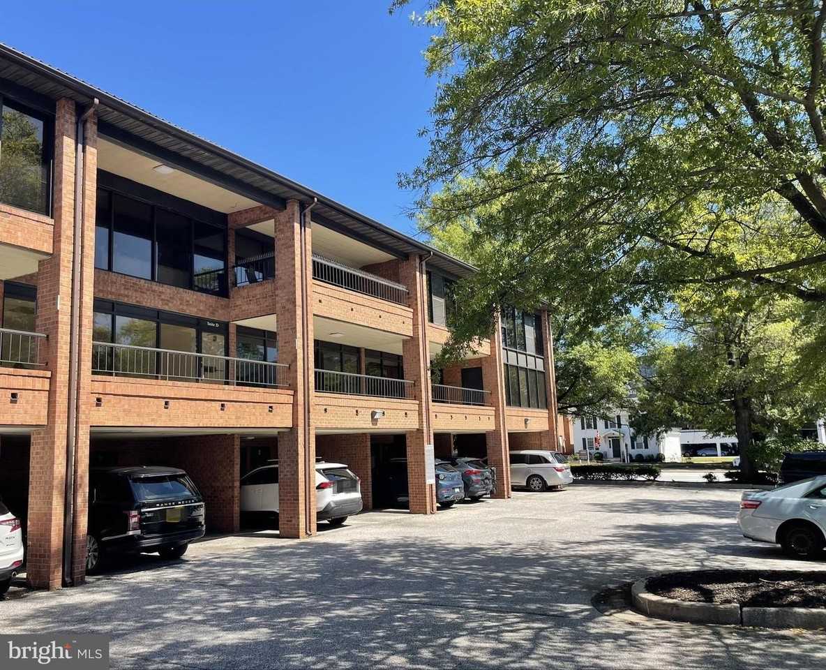 604 Bosley Ave - Photo 2 of 5