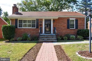 304 Moncure Dr - Photo 1 of 1