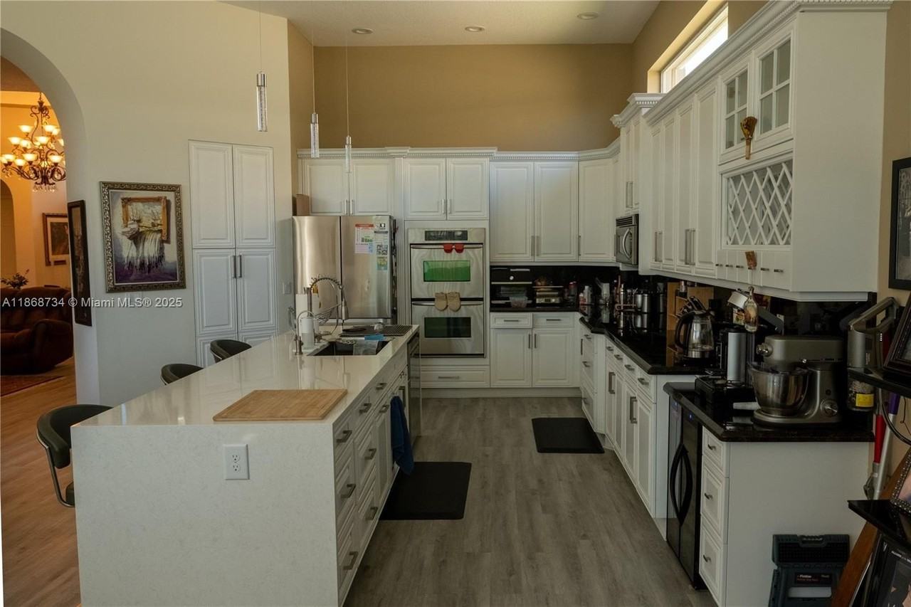 9350 Via Classico W #9350 - Photo 4 of 23