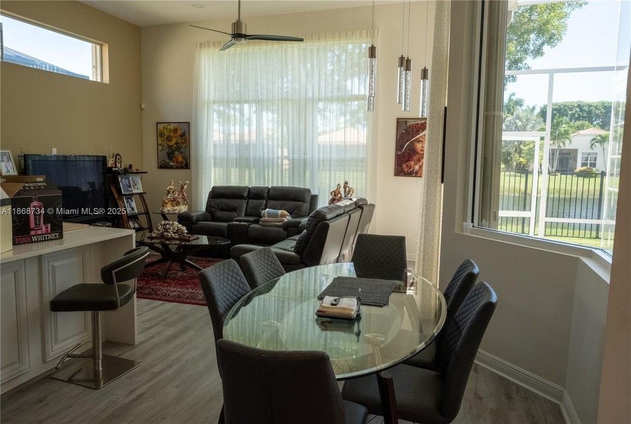 9350 Via Classico W #9350 - Photo 6 of 23