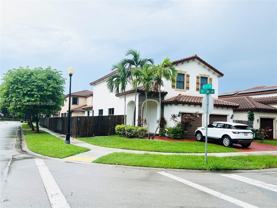 742 Se 34th Ave - Photo 1 of 1
