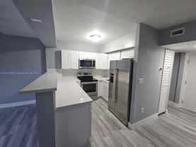 300 Nw 42nd Ave #407 - Photo 1 of 1