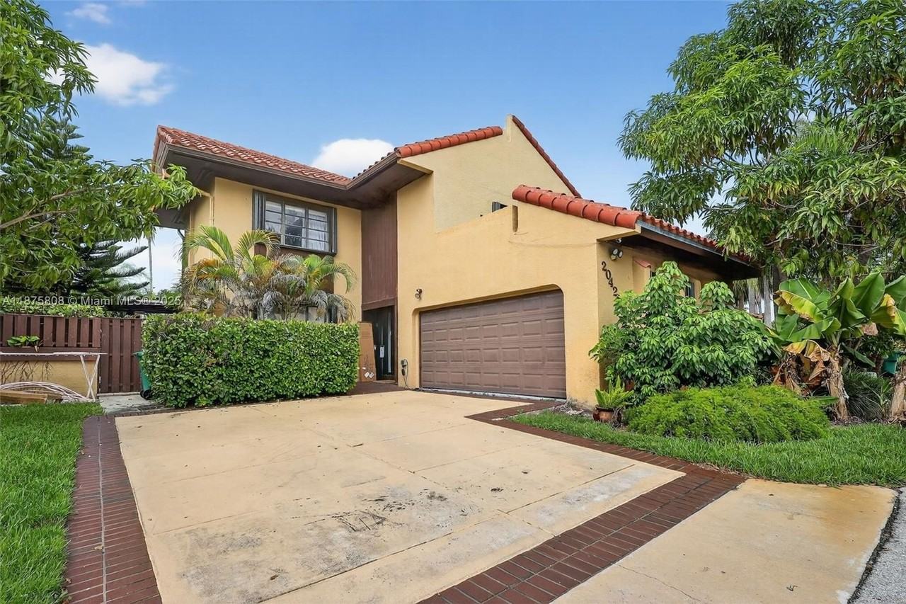 20424 Ne 10th Court Rd #20424