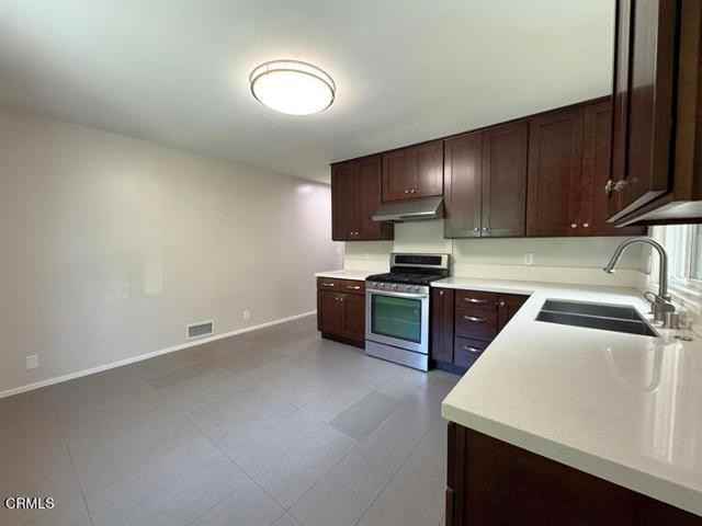 1026 Old Mill Rd - Photo 3 of 8