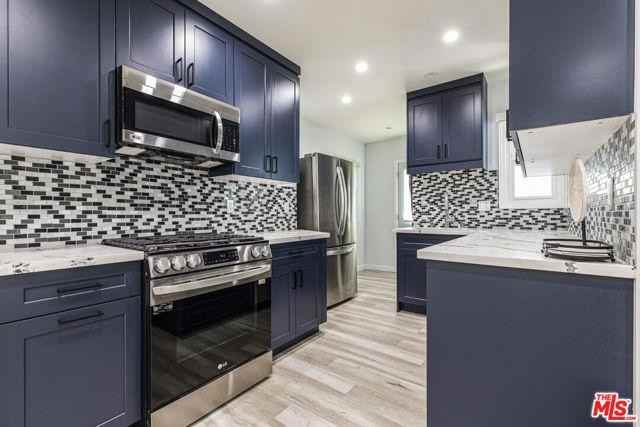 715 S Lake St - Photo 3 of 8
