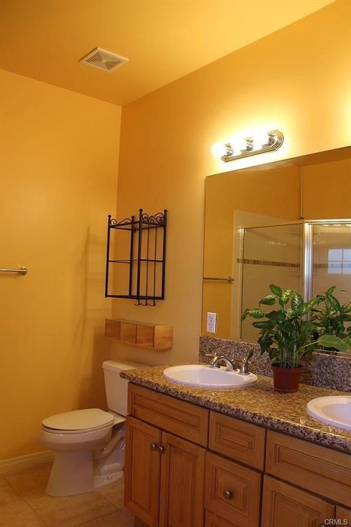 1203 Huntington Dr - Photo 3 of 8