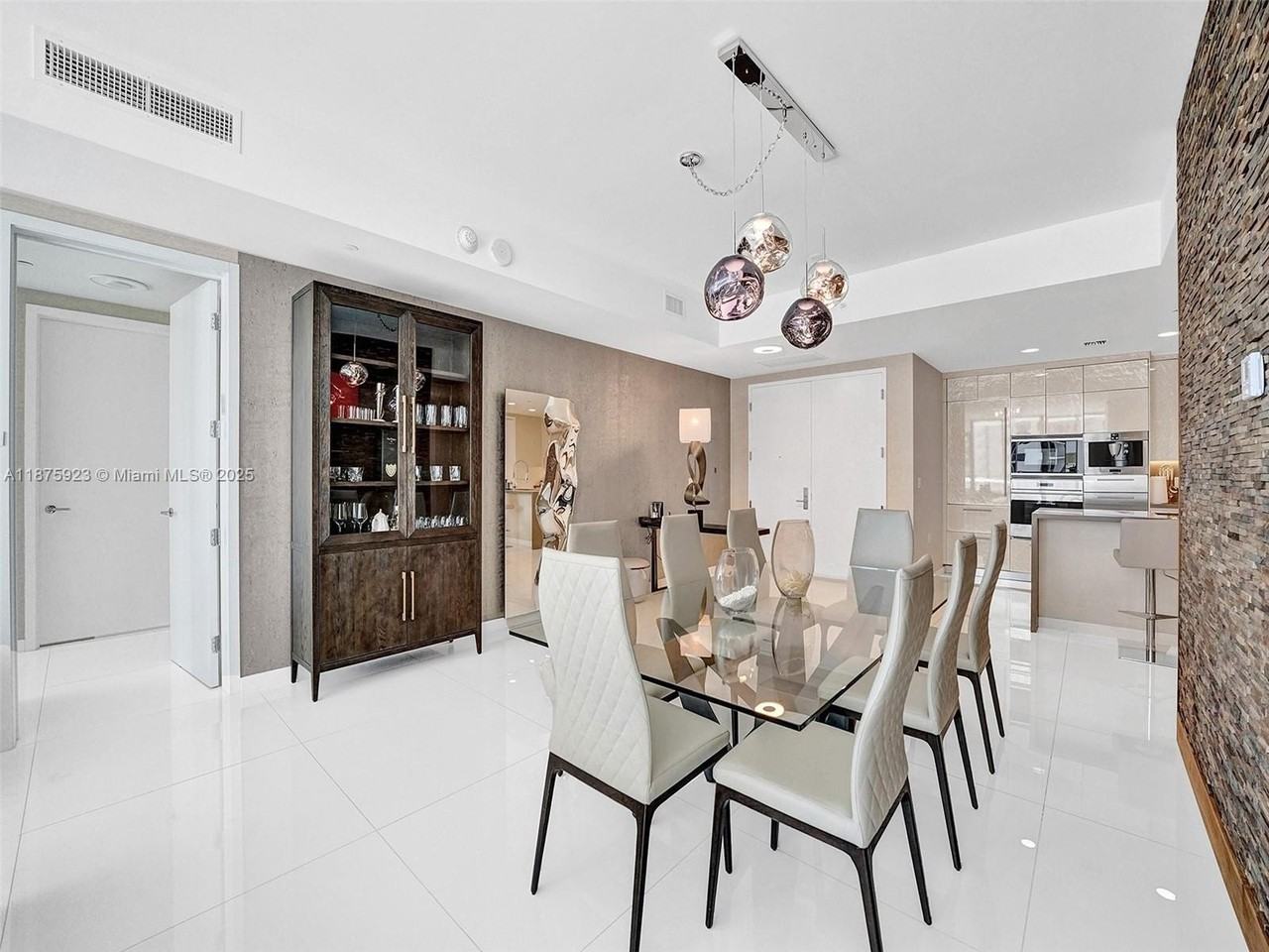 17475 Collins Ave #503 - Photo 5 of 50