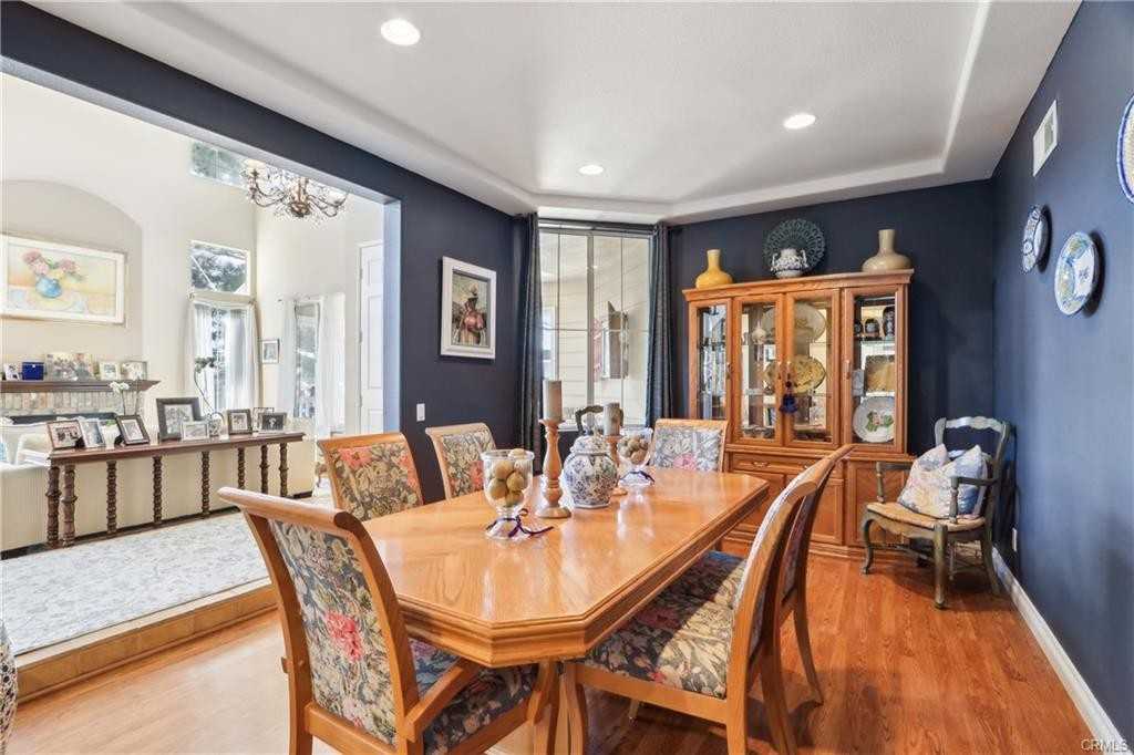 14280 Yellowstone Ln - Photo 2 of 8