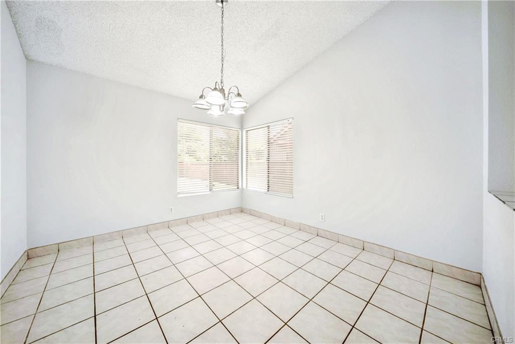 771 W Avenue E - Photo 7 of 8