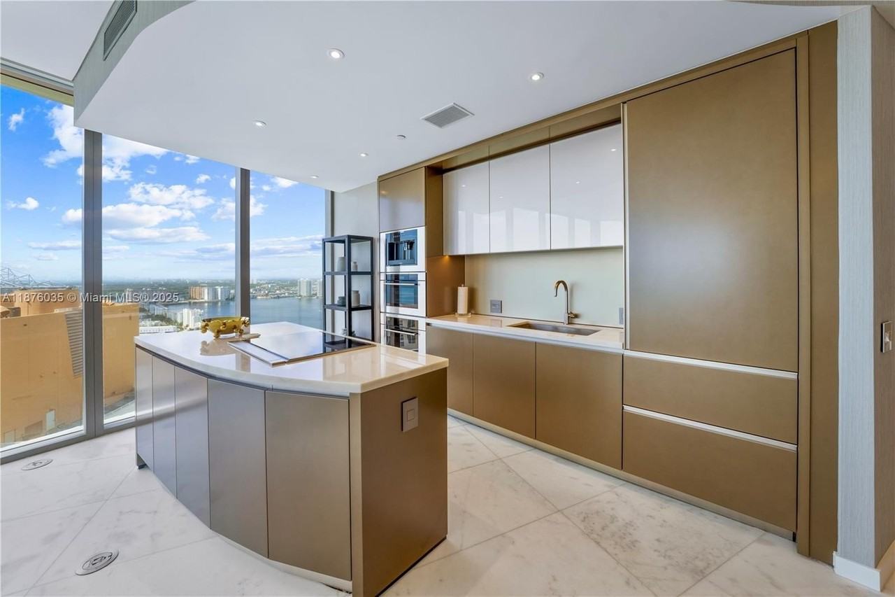 18975 Collins Ave #3404 - Photo 2 of 50