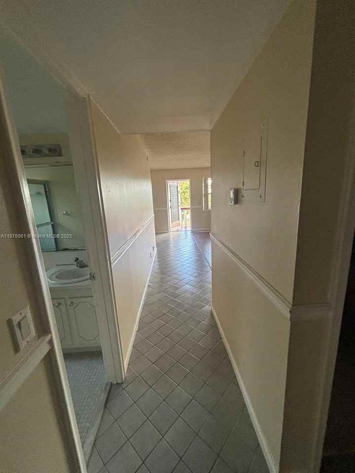 280 Northampton N #280 - Photo 5 of 9