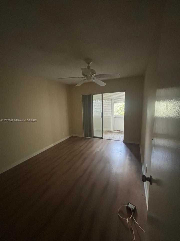 280 Northampton N #280 - Photo 7 of 9