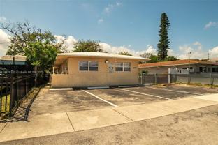 15940 Ne 19th Ct #3 - Photo 1 of 1