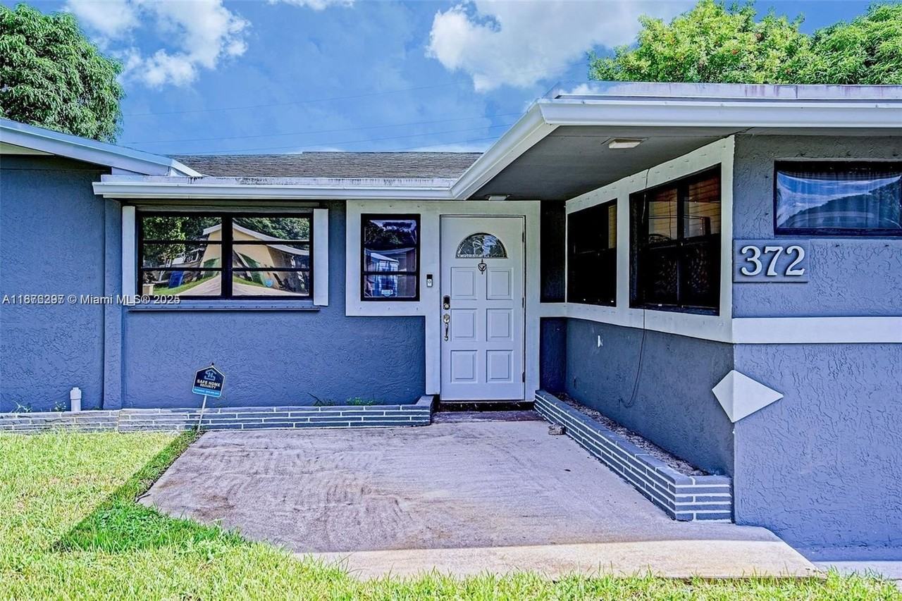 372 W Dayton Cir #0 - Photo 3 of 28