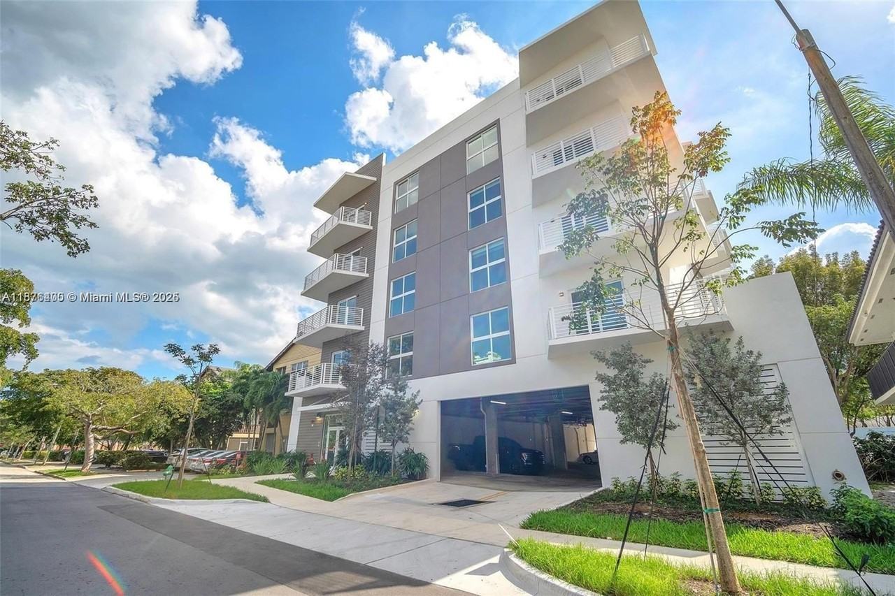 1938 Jackson St #502 - Photo 6 of 21