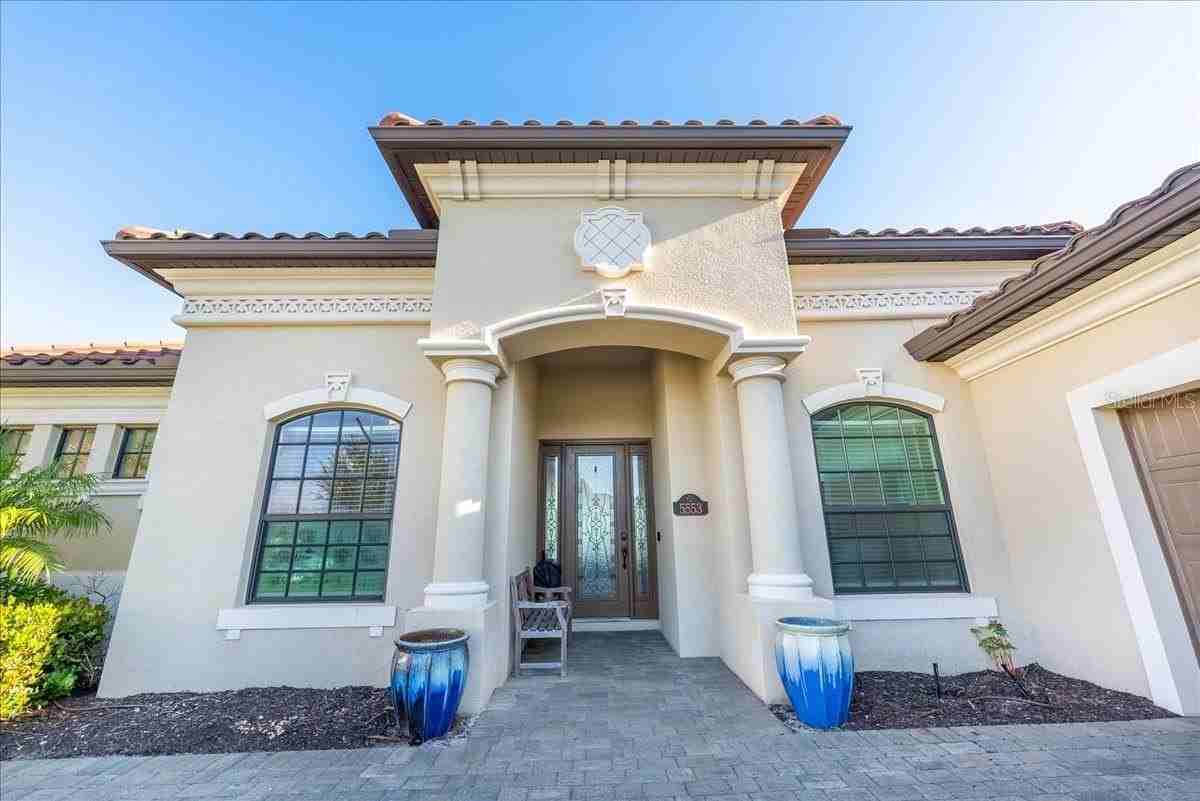 5553 Mulligan Way - Photo 2 of 50