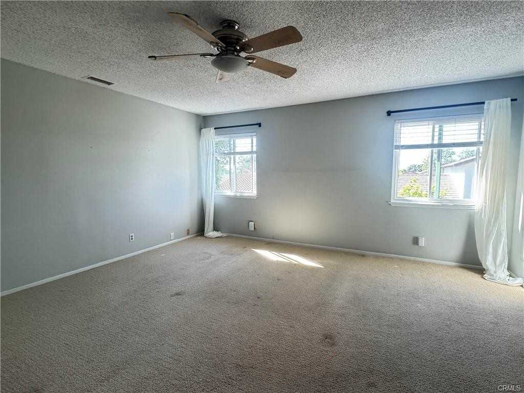 14371 Miro Ct - Photo 3 of 8