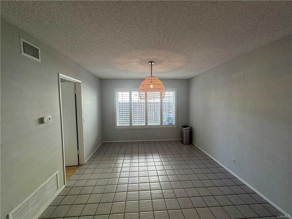 14371 Miro Ct - Photo 4 of 8