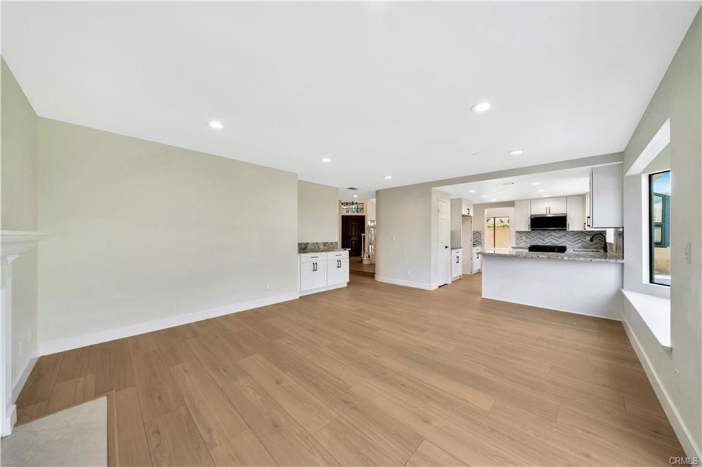 8261 Sparrow Ln - Photo 2 of 8