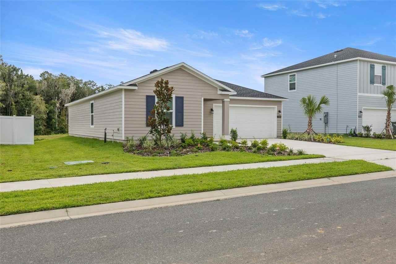 1305 Nw 48th Ter - Photo 2 of 24