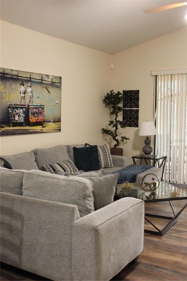 348 Lake Davenport Cir - Photo 6 of 50