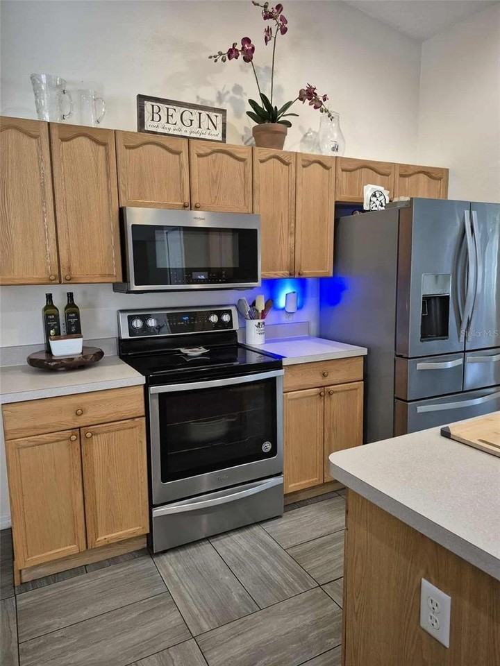 30733 Buttercup Ln - Photo 3 of 17