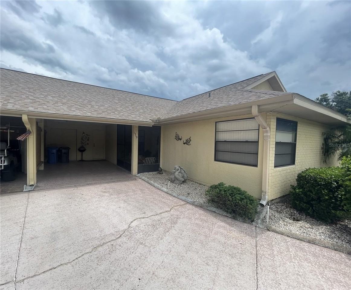 1715 Atrium Dr - Photo 2 of 23