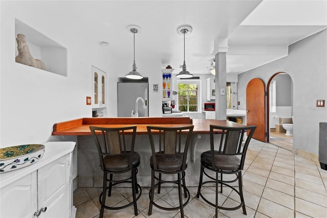 515 Crystal Beach Ave - Photo 2 of 47