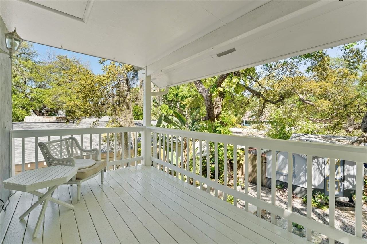 515 Crystal Beach Ave - Photo 5 of 47